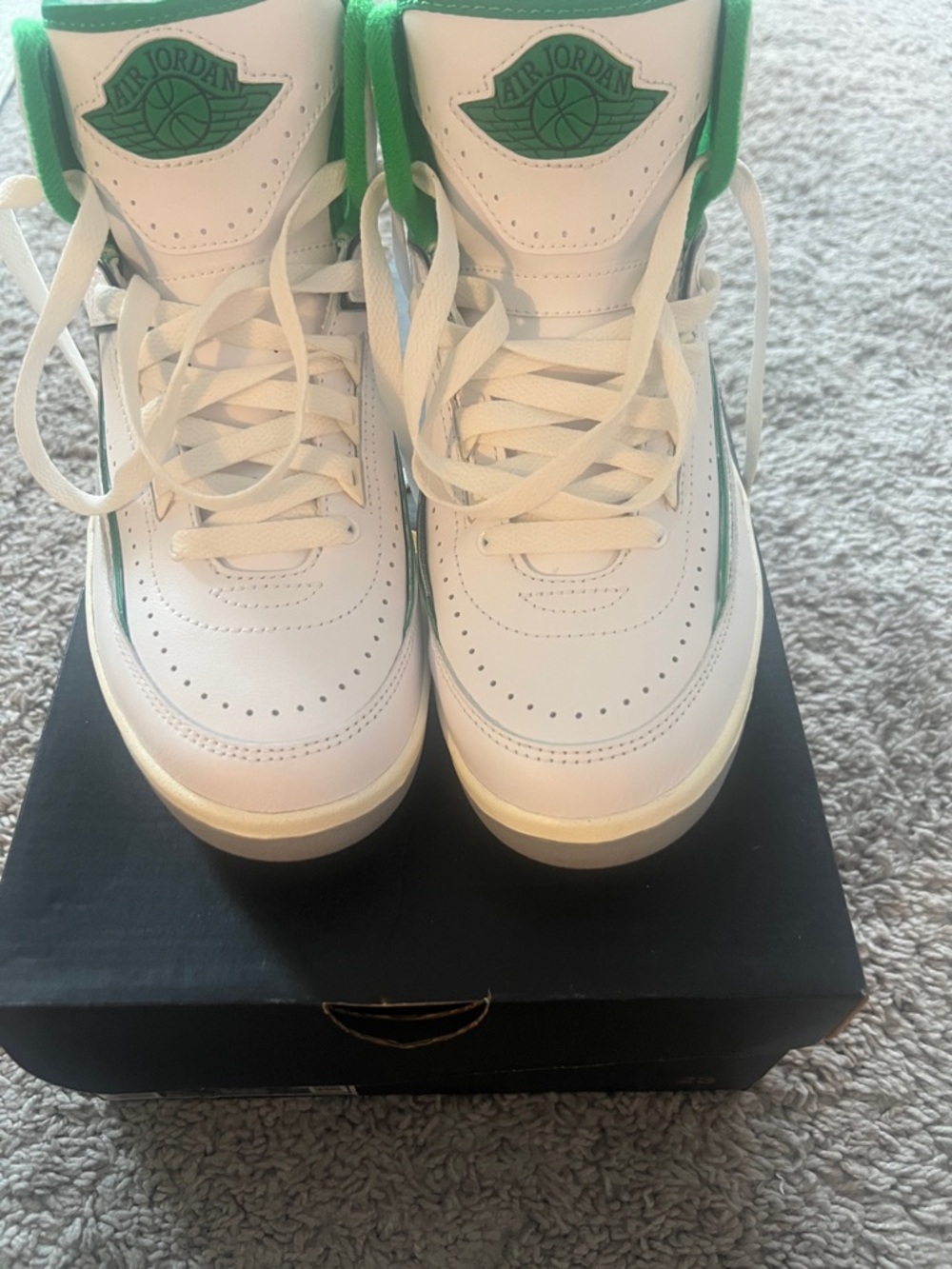 Nike White and Green Low-Top Sneakers